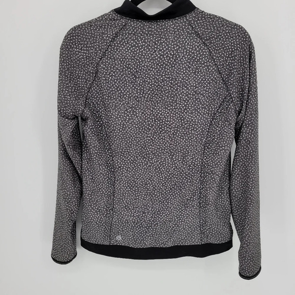 LULULEMON Hit it Frozen fizz white black bomber windbreaker Jacket  size 4 - Picture 6 of 10